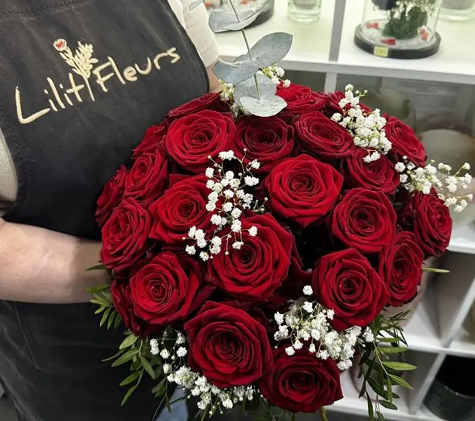 30 roses rouges