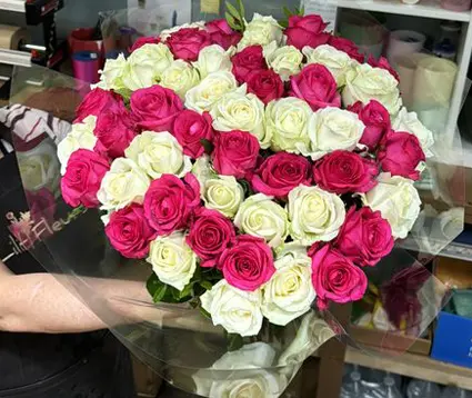 Robertta-Fleurs-livraison-Bruxelles-Lilit-Fleurs